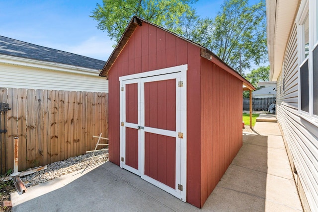 3009 Hiawatha St, Columbus, OH 43224 - view of shed featuring a fenced backyard