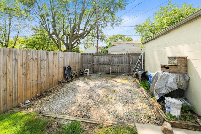 3009 Hiawatha St, Columbus, OH 43224 - fenced backyard with a gate