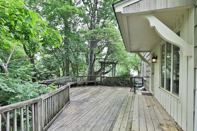 4399 Colerain Ave, Columbus, OH 43214 - view of deck