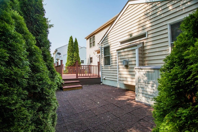 1808 Primrose Ave, Lewis Center, OH 43035 - view of patio with a deck
