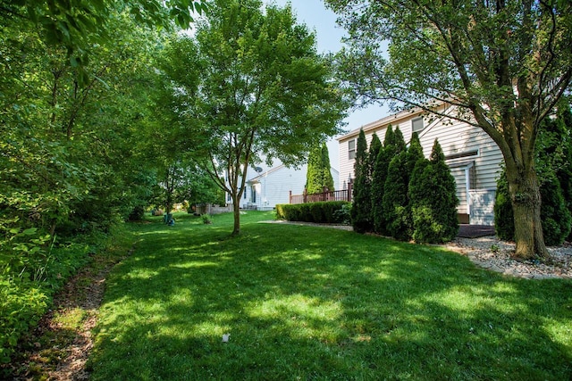 1808 Primrose Ave, Lewis Center, OH 43035 - view of grassy yard