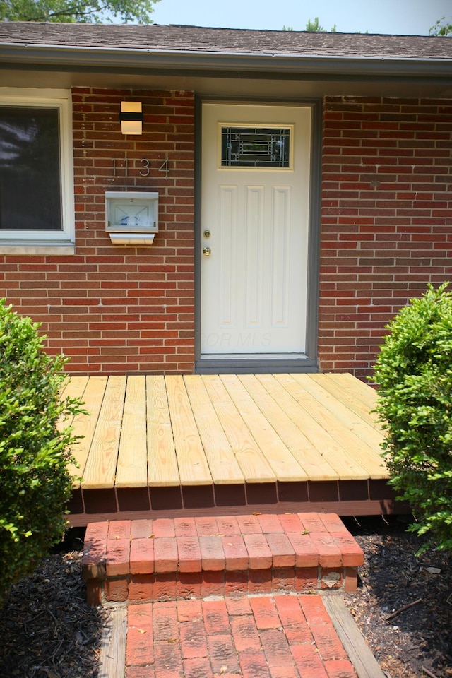 1134 Garden Rd, Columbus, OH 43224 - entrance to property featuring brick siding