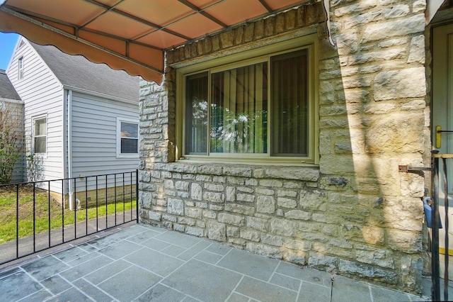 443 Binns Blvd, Columbus, OH 43204 - view of patio