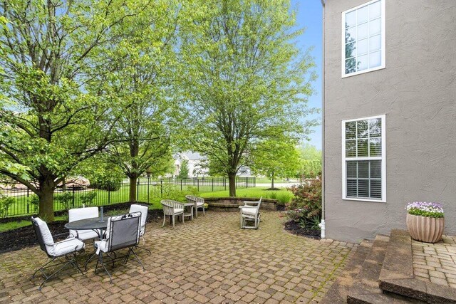 345 Quarter Way, Delaware, OH 43015 - view of patio with outdoor dining area
