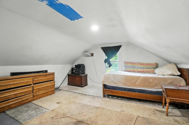 1106 E Walnut St, Lancaster, OH 43130 - bedroom featuring lofted ceiling