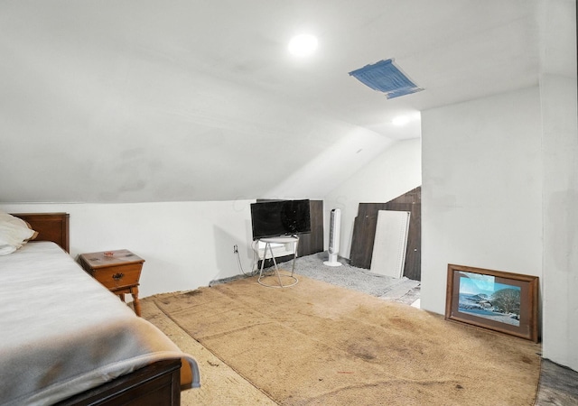 1106 E Walnut St, Lancaster, OH 43130 - bedroom with vaulted ceiling