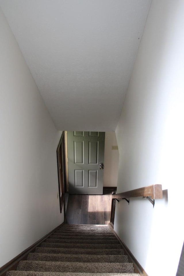 390-404 Edinburgh Rd, Dublin, OH 43017 - photo 32