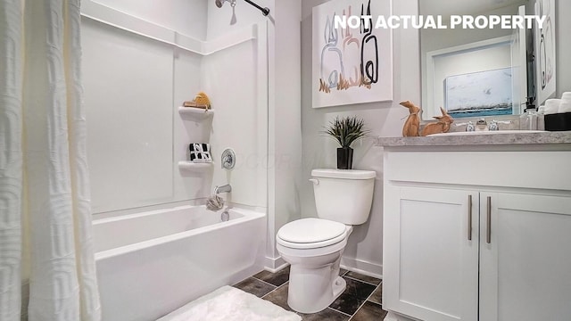 904 Allegro Dr, Reynoldsburg, OH 43068 - full bathroom with shower / tub combo with curtain, vanity, toilet, and baseboards