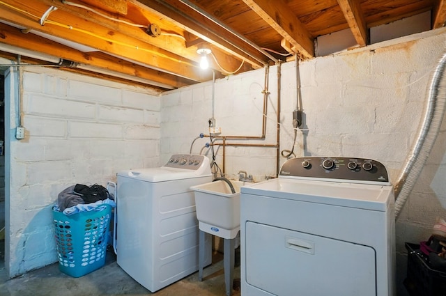 4 Greer St, Mount Vernon, OH 43050 - washroom featuring separate washer and dryer