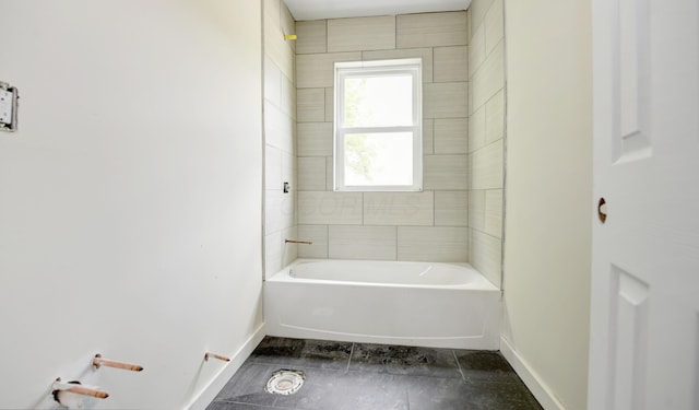1292-1298 E 17th Ave, Columbus, OH 43211 - bathroom featuring baseboards