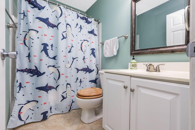 302 Streamwater Ct, Blacklick, OH 43004 - full bath featuring toilet, tile patterned flooring, vanity, and curtained shower