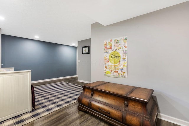 302 Streamwater Ct, Blacklick, OH 43004 - hall featuring baseboards, recessed lighting, carpet floors, and wood finished floors