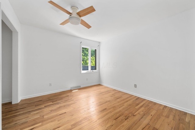 8121 Blind Brook Ct, Columbus, OH 43235 - spare room with a ceiling fan and light wood-style flooring