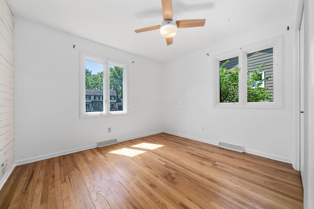 8121 Blind Brook Ct, Columbus, OH 43235 - unfurnished room featuring wood finished floors and a ceiling fan