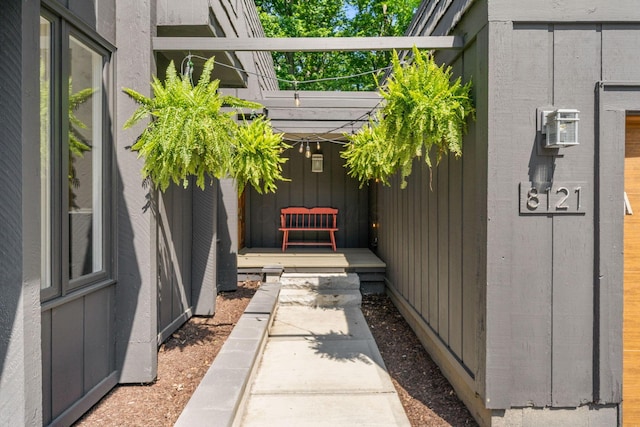 8121 Blind Brook Ct, Columbus, OH 43235 - property entrance with board and batten siding
