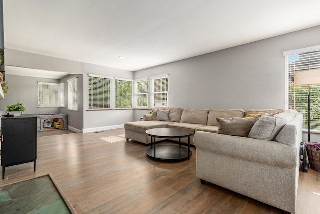 1942 Langham Rd, Upper Arlington, OH 43221 - living area with wood finished floors, baseboards, and recessed lighting