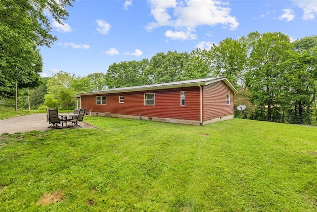 5895 Swartz Mill Rd SE, Sugar Grove, OH 43155 - back of house with crawl space, a lawn, a patio area, and view of scattered trees