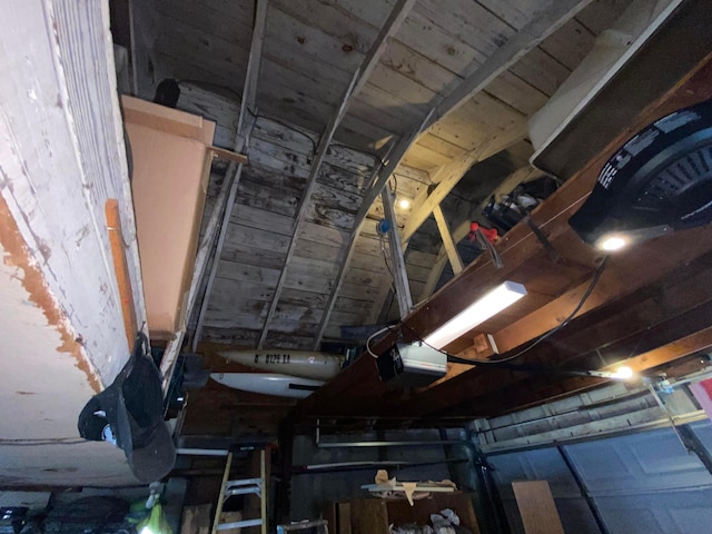 271 S Warren Ave, Columbus, OH 43204 - detailed view of a garage door opener