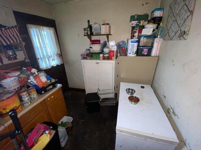271 S Warren Ave, Columbus, OH 43204 - view of kitchen