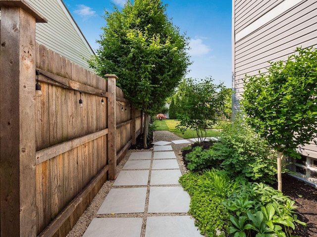3579 Aaron Dr, Columbus, OH 43228 - view of yard