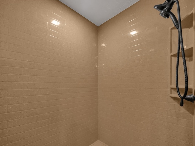 8587 Blacks Rd, Pataskala, OH 43062 - bathroom view of a tile shower