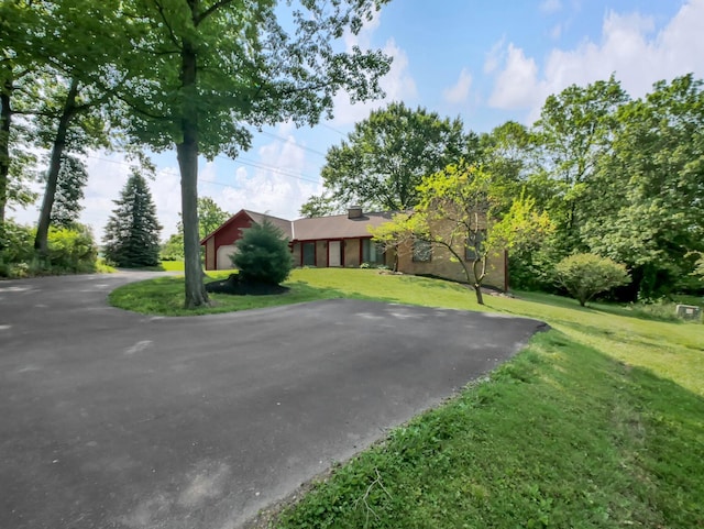 8587 Blacks Rd, Pataskala, OH 43062 - view of front facade featuring a front lawn
