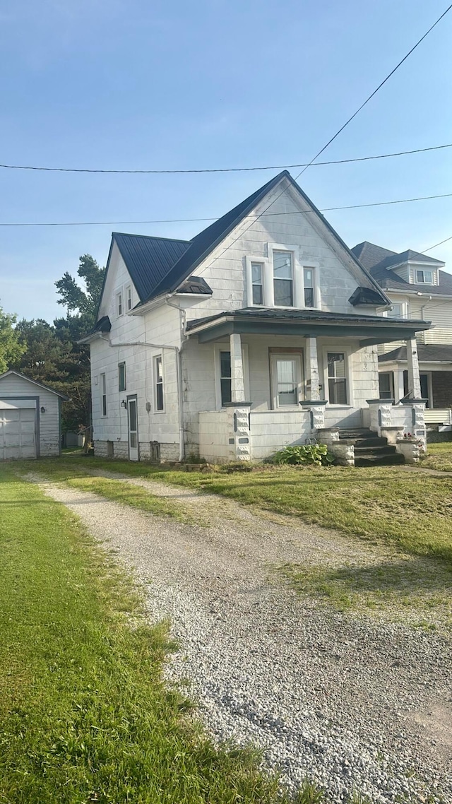 711 Plymouth St, Bucyrus, OH 44820 - photo 2