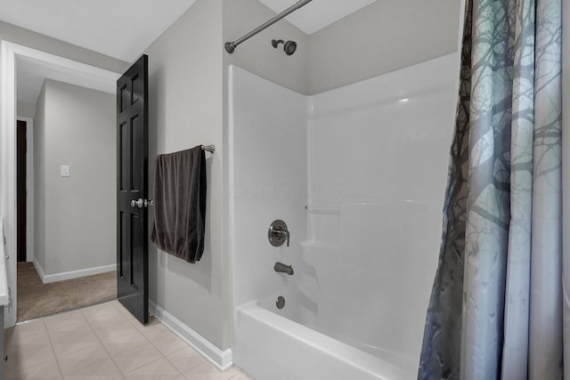 6233 Coonpath Rd NW, Carroll, OH 43112 - full bathroom featuring shower / bathtub combination with curtain and baseboards