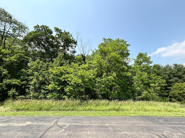 546 Edgehill Cir, Logan, OH 43138
