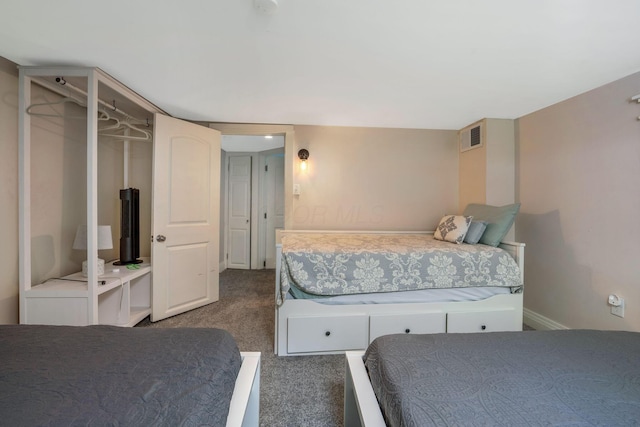 26110 Big Pine Rd, Rockbridge, OH 43149 - carpeted bedroom featuring baseboards