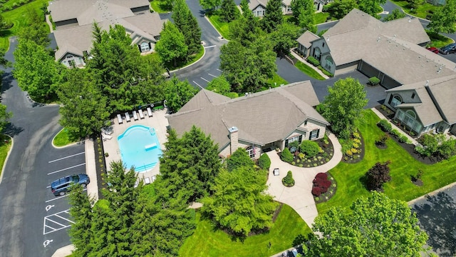 4298 Bridgeside Pl, New Albany, OH 43054 - aerial view of residential area featuring a pool area