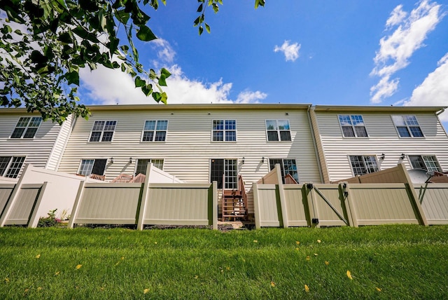 5801 Bridgehampton Dr, New Albany, OH 43054 - back of house featuring a fenced backyard