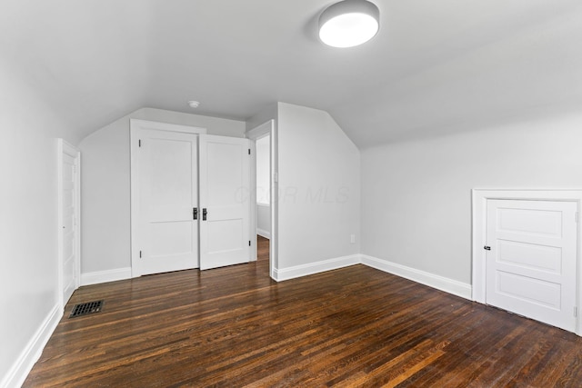 1271 Moundview Ave, Columbus, OH 43207 - bonus room featuring lofted ceiling, baseboards, and wood finished floors
