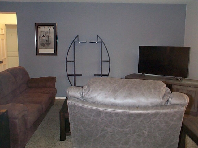 652 Olde Towne Ave Unit E, Columbus, OH 43214 - view of carpeted living room