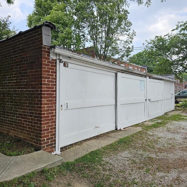 2325 E Livingston Ave, Columbus, OH 43209 - view of garage