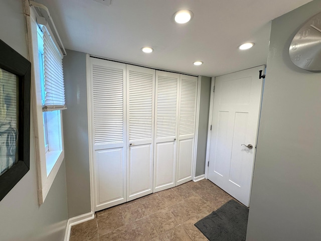 128 Ivy St, Newark, OH 43055 - hallway featuring recessed lighting and baseboards
