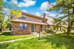 118 Stornoway Dr E, Columbus, OH 43213 - view of front of house featuring a front yard