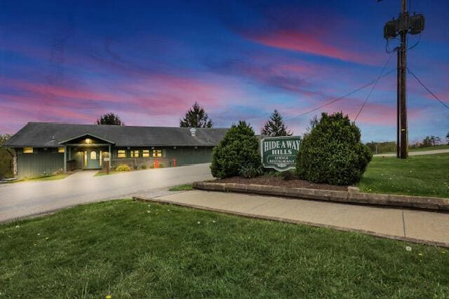 1275 Taos Ln, Sugar Grove, OH 43155 - view of front of house featuring a front lawn