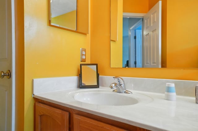 583 Marhurst Ct, Galloway, OH 43119 - bathroom featuring vanity