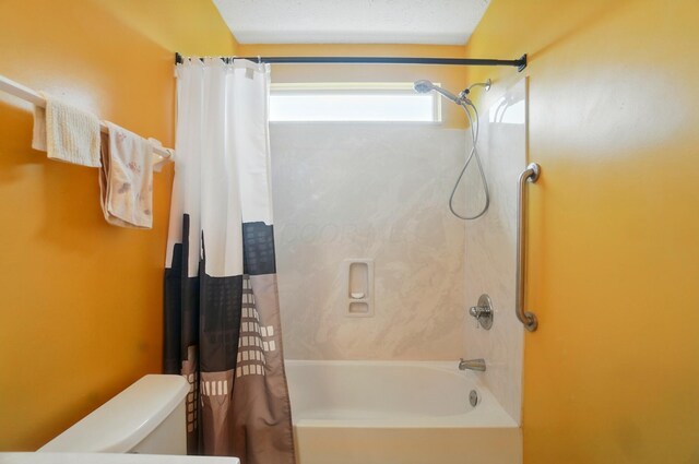 583 Marhurst Ct, Galloway, OH 43119 - full bathroom with shower / bath combo and toilet