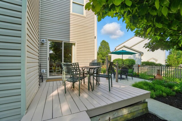 583 Marhurst Ct, Galloway, OH 43119 - deck featuring outdoor dining space
