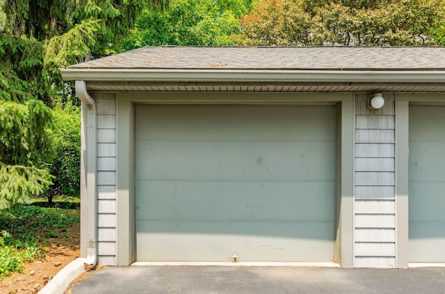 3120 Walden Ravines, Columbus, OH 43221 - view of garage
