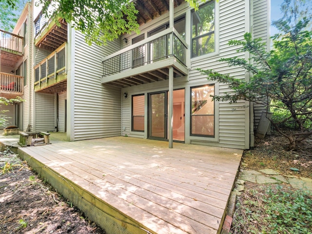 3120 Walden Ravines, Columbus, OH 43221 - view of wooden terrace