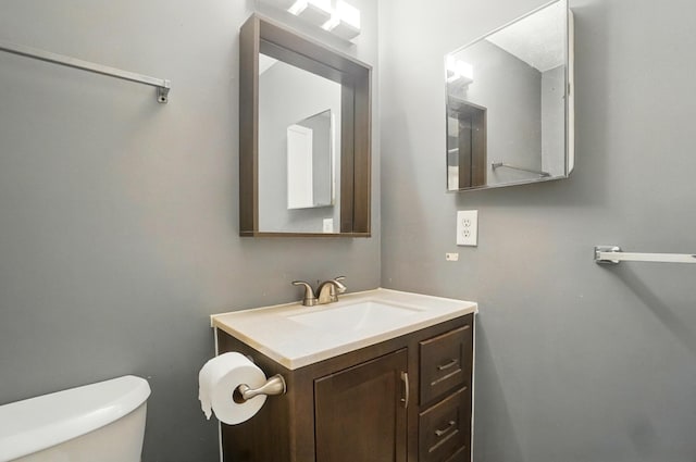 2605 Bella Via Ave, Columbus, OH 43231 - half bath featuring toilet and vanity