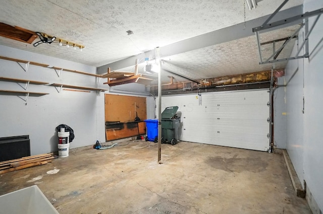 2605 Bella Via Ave, Columbus, OH 43231 - view of garage