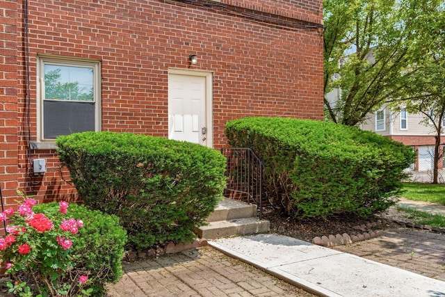 1775 NW Ct Unit 114 J, Columbus, OH 43212 - entrance to property featuring brick siding