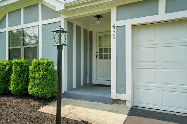 4557 Hidden Ridge Ct, Columbus, OH 43230 - property entrance featuring stucco siding