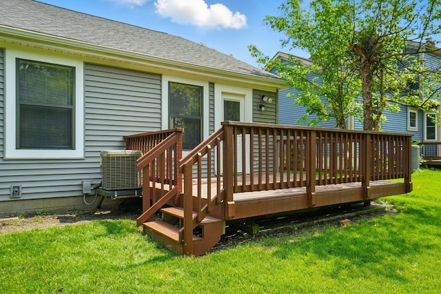 4557 Hidden Ridge Ct, Columbus, OH 43230 - wooden terrace with a yard and cooling unit