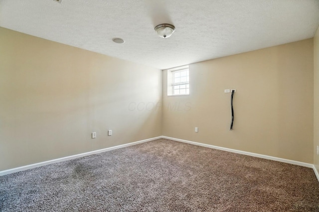 5629 Middle Falls St, Dublin, OH 43016 - unfurnished room featuring carpet flooring and a textured ceiling