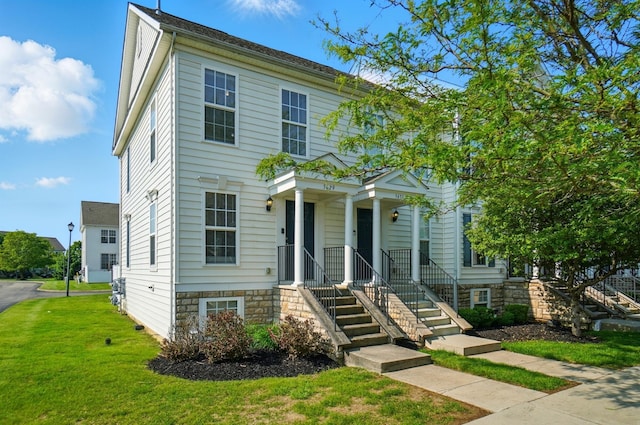 5629 Middle Falls St, Dublin, OH 43016 - view of front facade featuring a front lawn